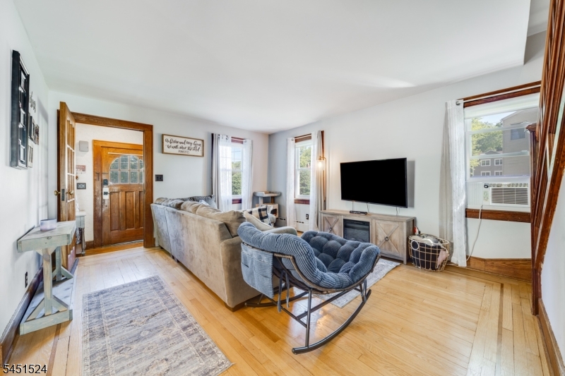 1 Westview Ave