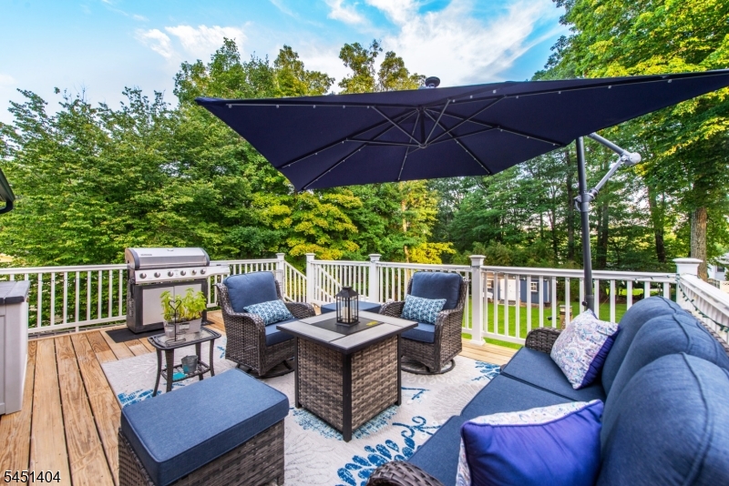 103 Cayuga Ave