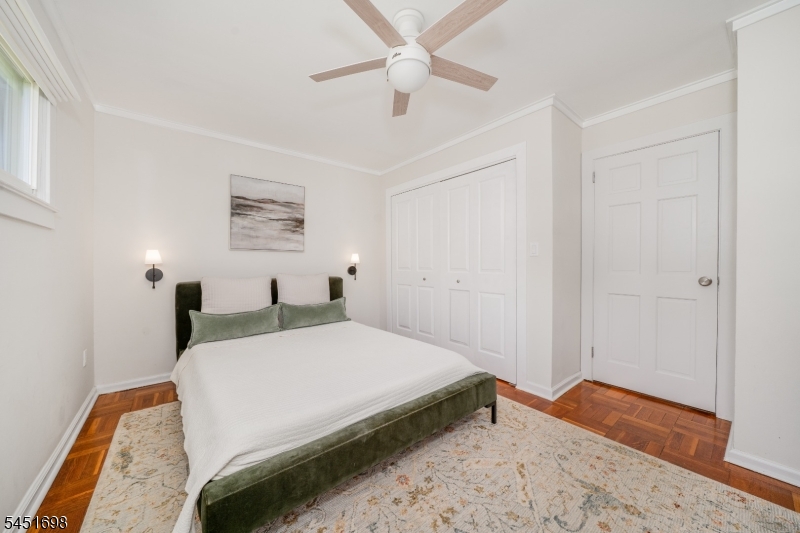 52 Delmore Ave