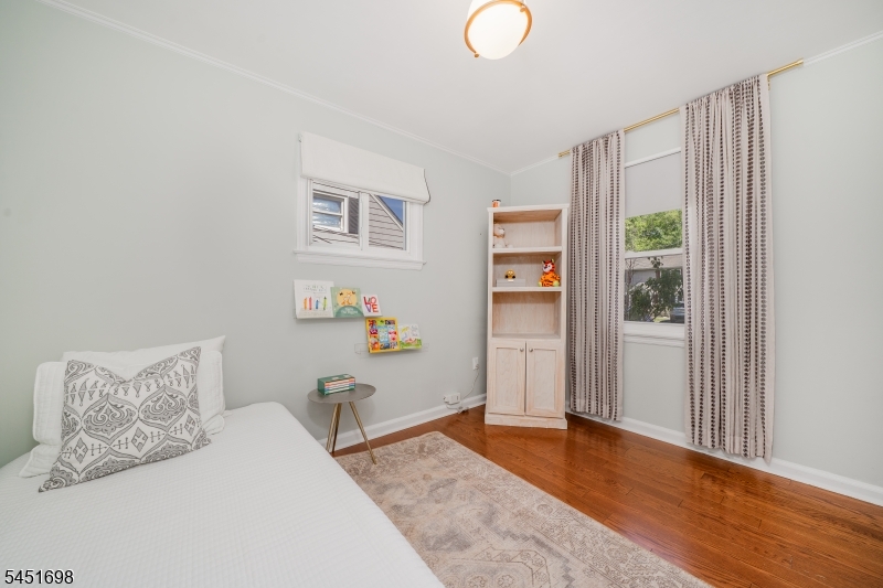 52 Delmore Ave