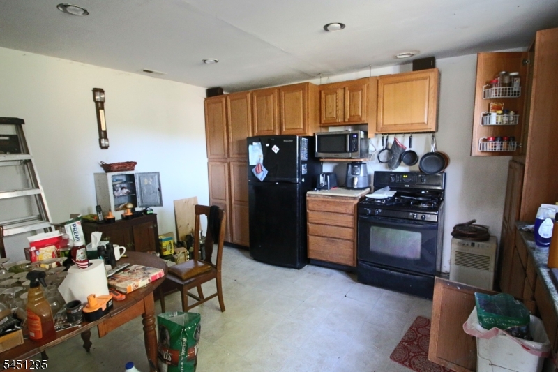 151 Hudson Ave