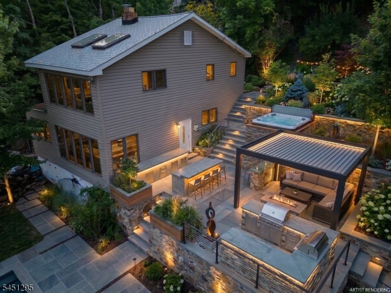 151 Hudson Ave