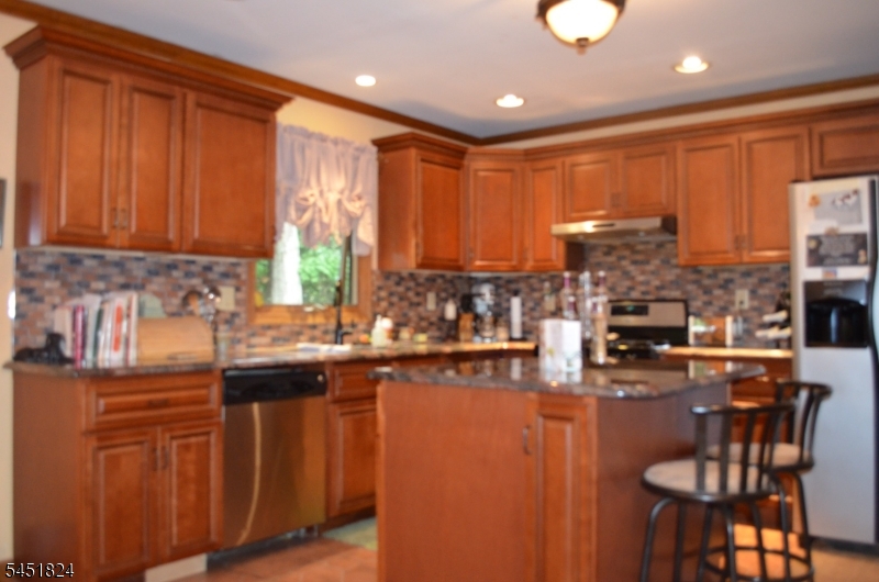 1 Glenbrook Ct