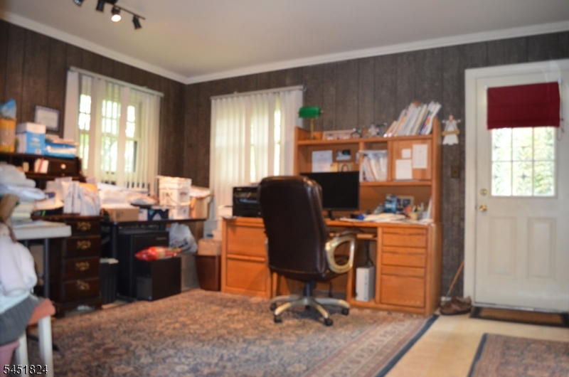 1 Glenbrook Ct