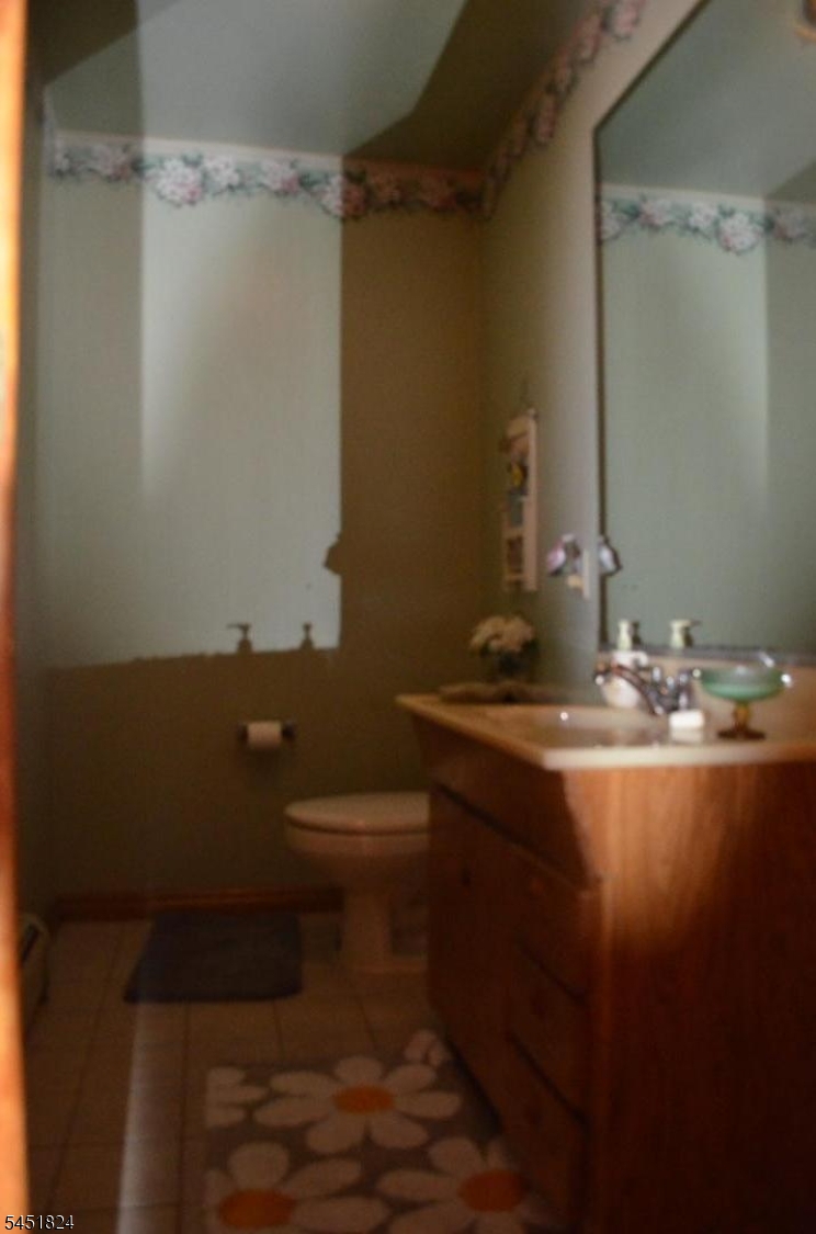 1 Glenbrook Ct