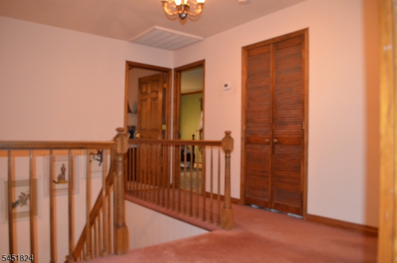 1 Glenbrook Ct