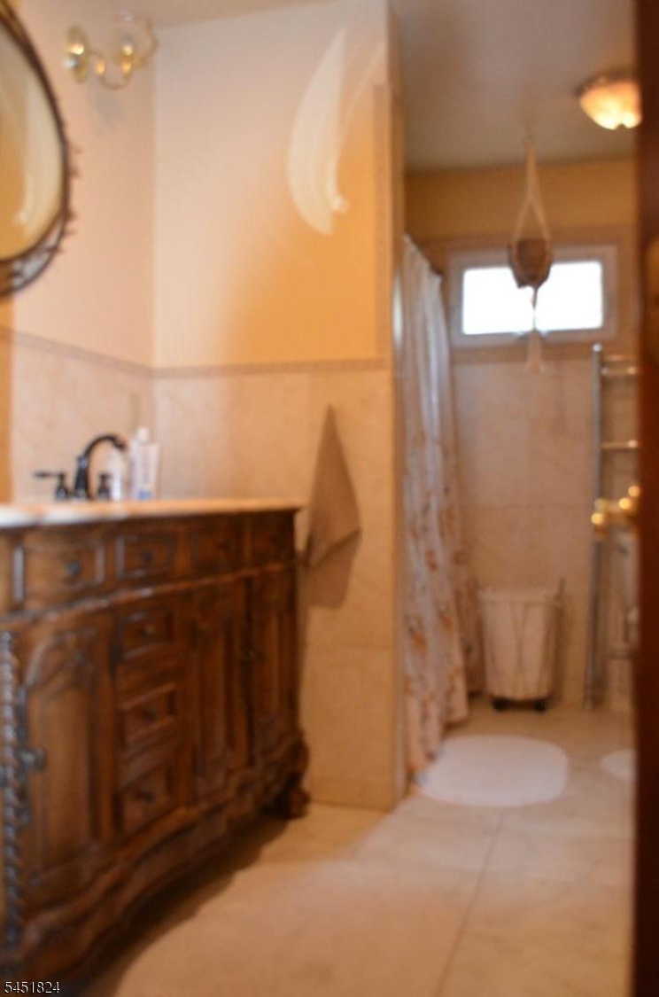 1 Glenbrook Ct