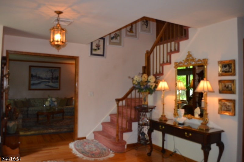 1 Glenbrook Ct
