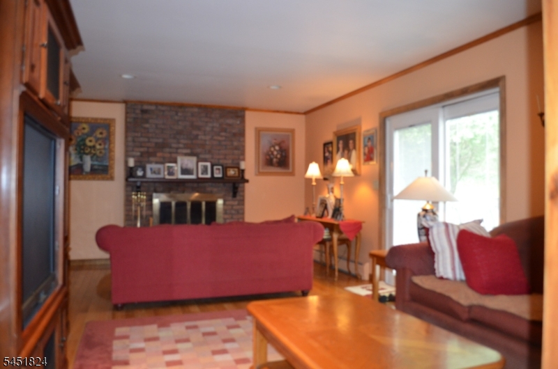 1 Glenbrook Ct
