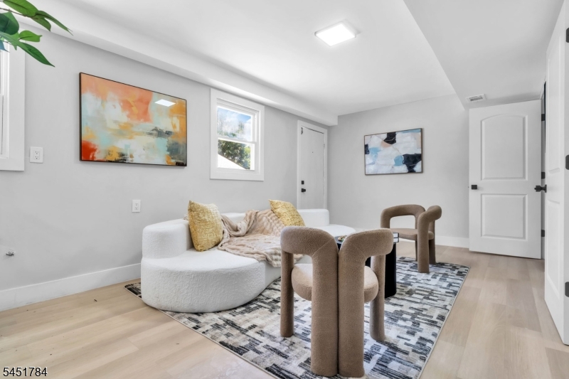 1307 Stockton St