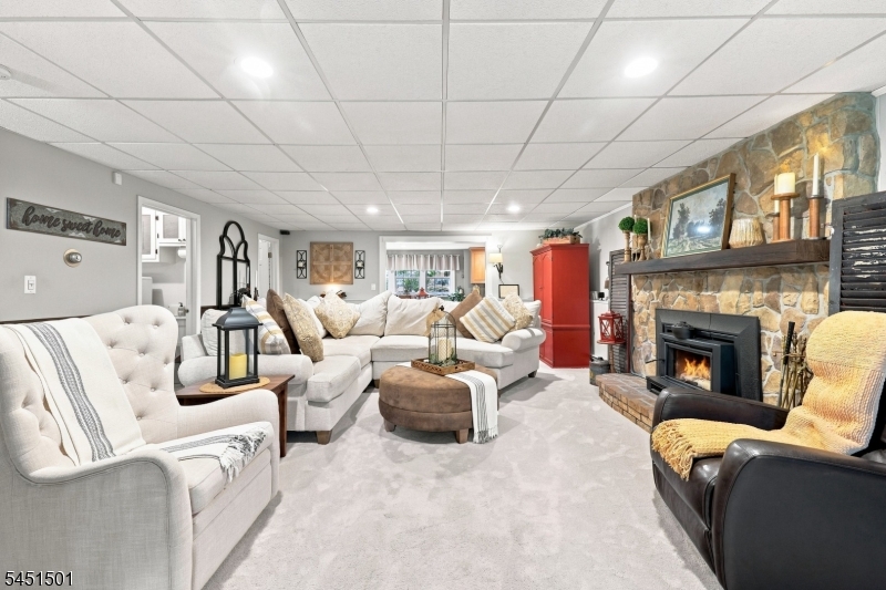 62 Lawrence Rd