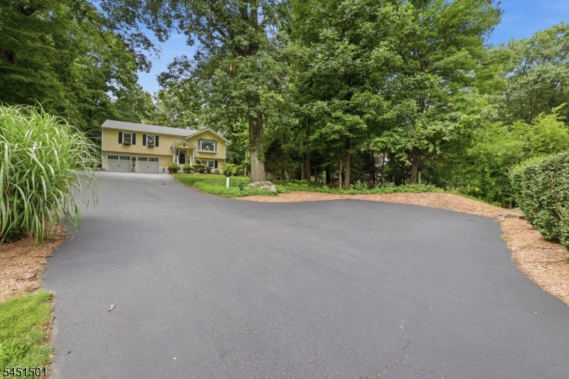 62 Lawrence Rd