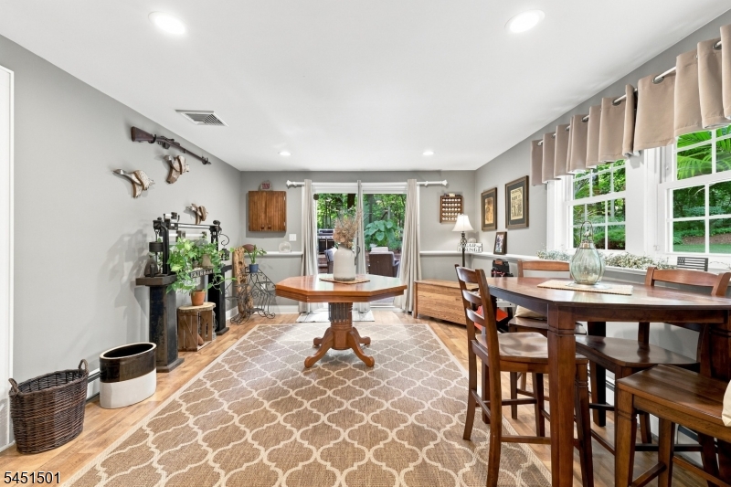 62 Lawrence Rd