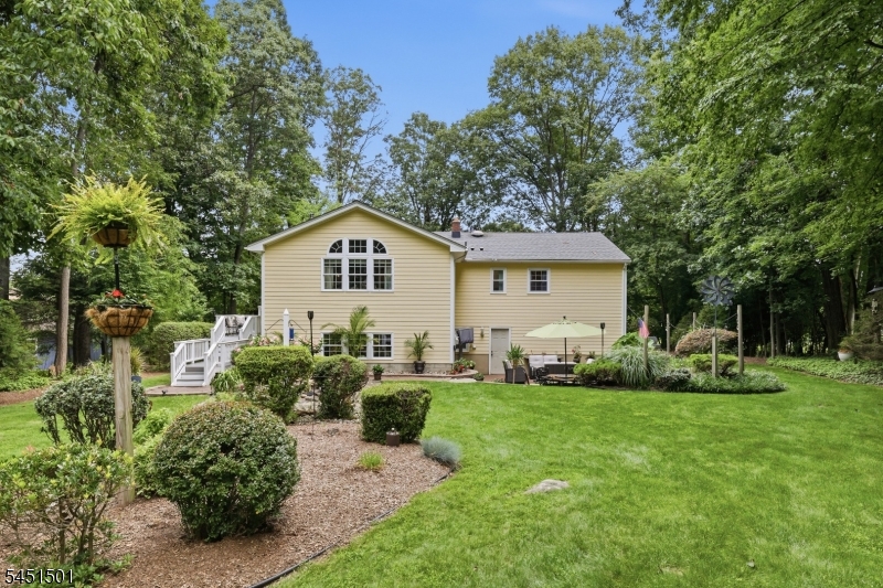 62 Lawrence Rd