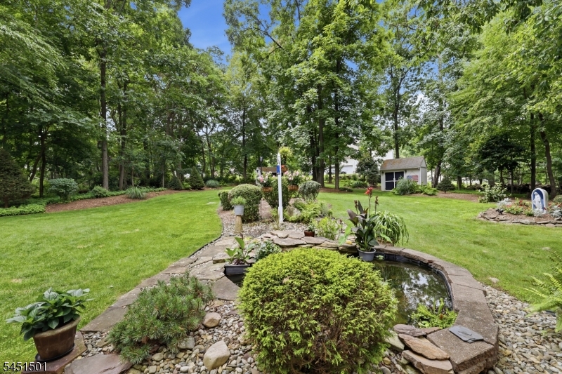 62 Lawrence Rd