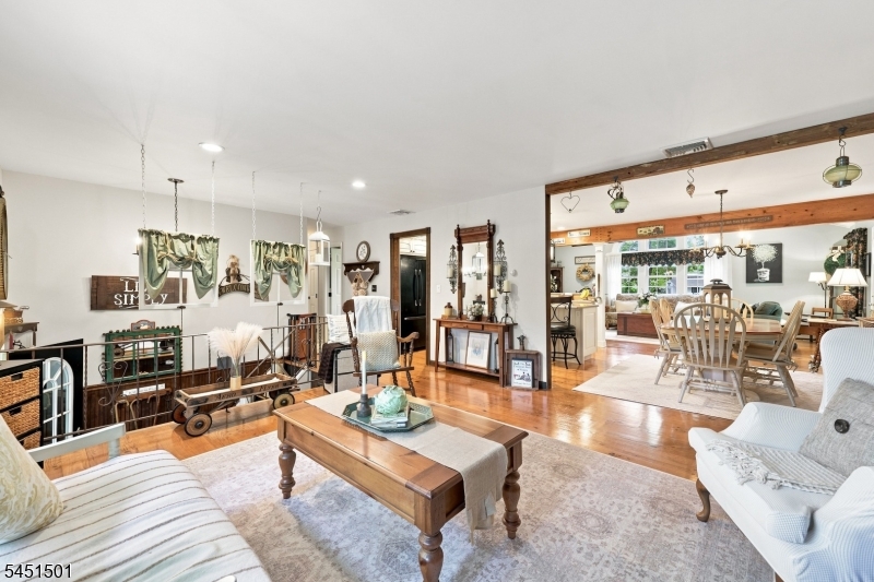 62 Lawrence Rd
