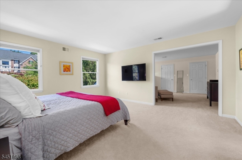 15 Austin Hill Rd
