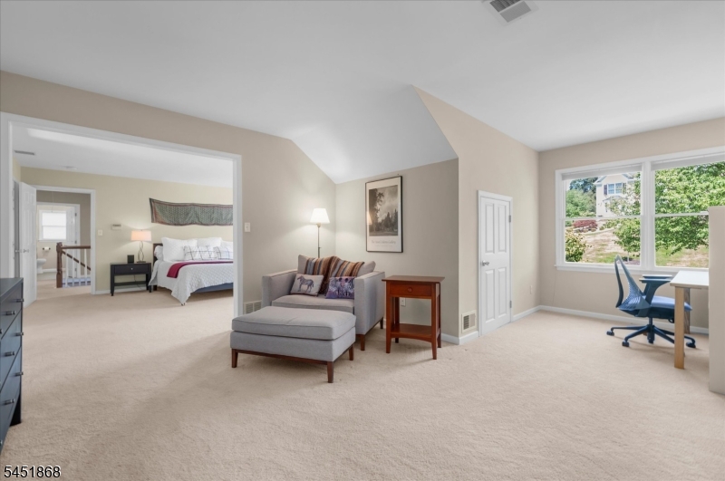 15 Austin Hill Rd