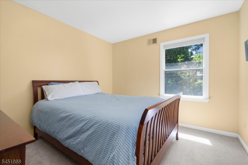 15 Austin Hill Rd