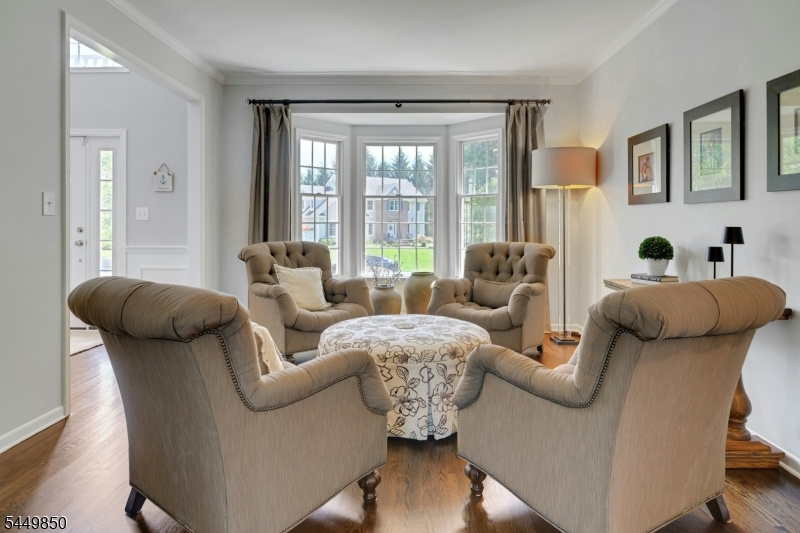 2 Ballantine Rd