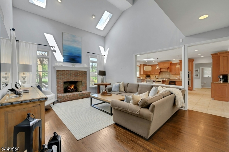 2 Ballantine Rd