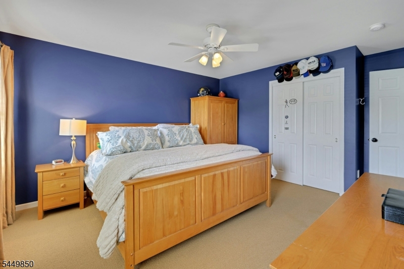 2 Ballantine Rd