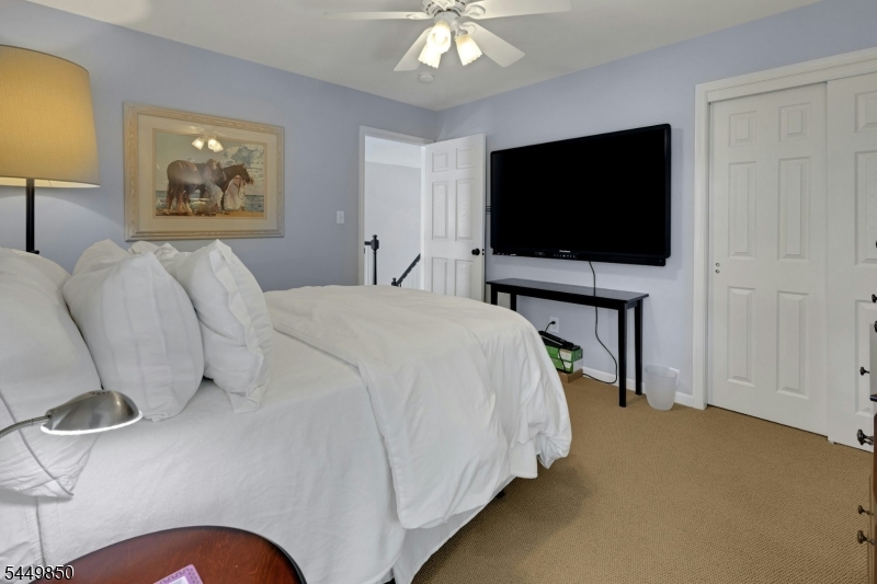 2 Ballantine Rd