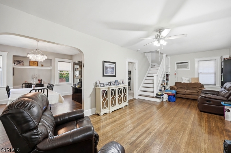 304 Brook Ave