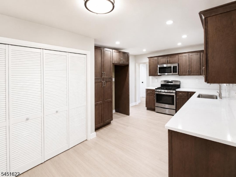 13 Patton Dr