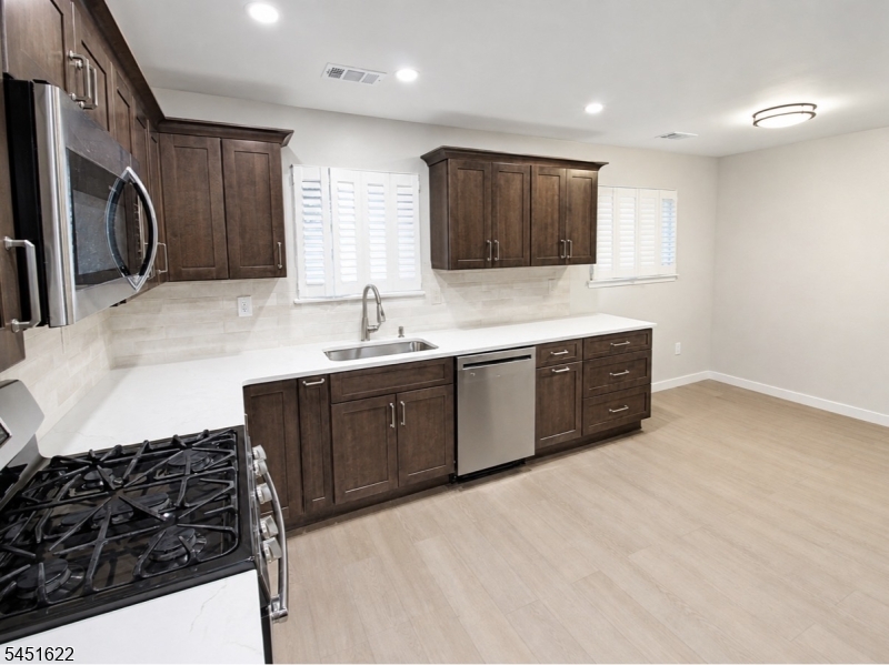 13 Patton Dr