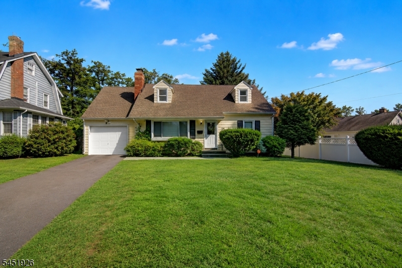 115 Willow Ave