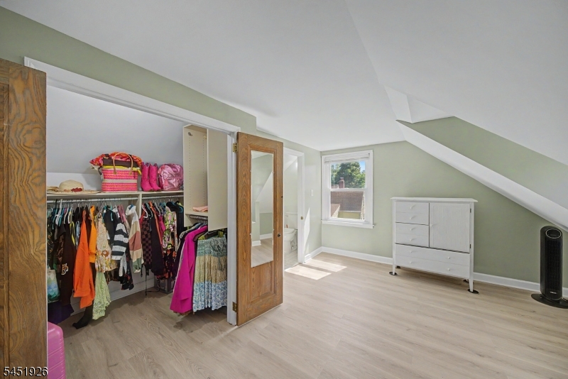 115 Willow Ave