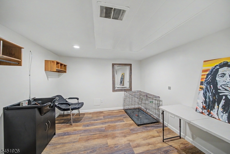 115 Willow Ave