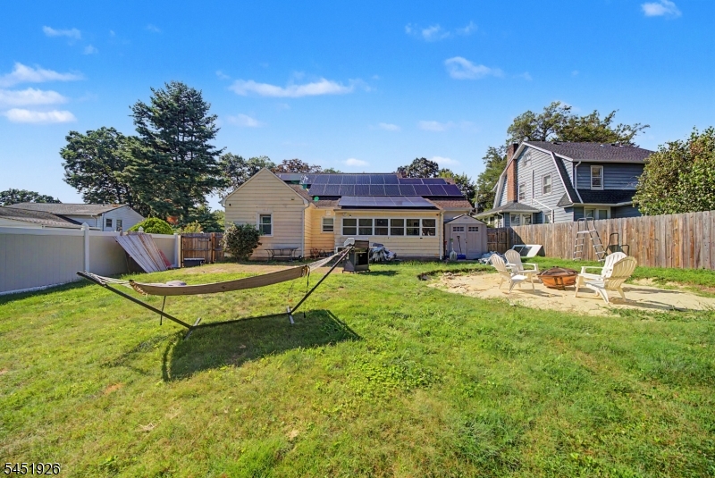 115 Willow Ave
