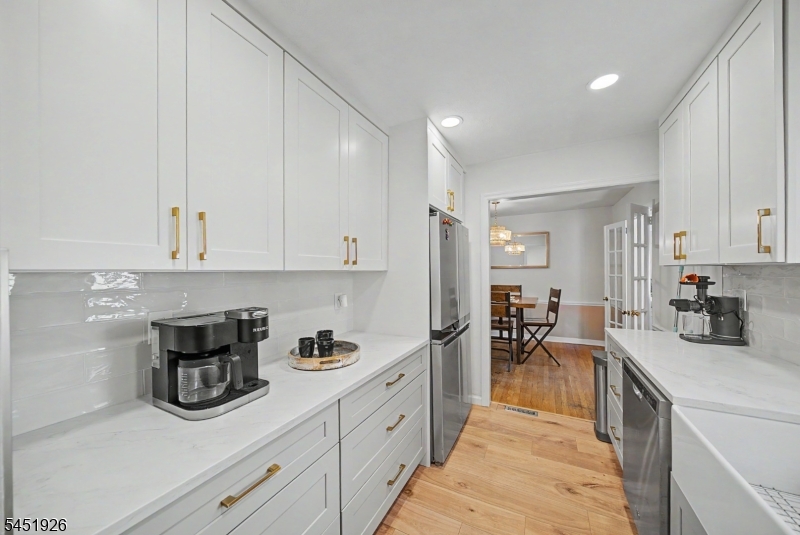 115 Willow Ave