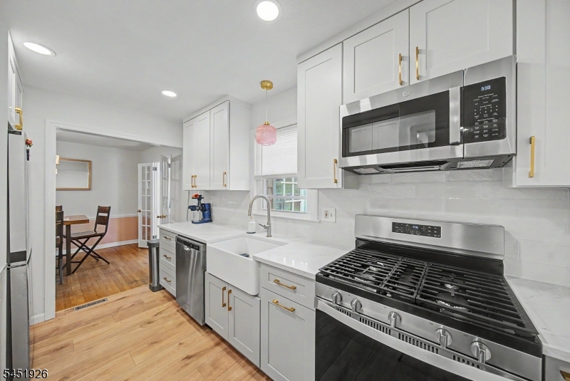 115 Willow Ave
