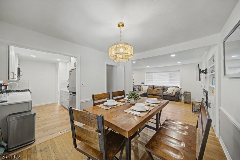 115 Willow Ave