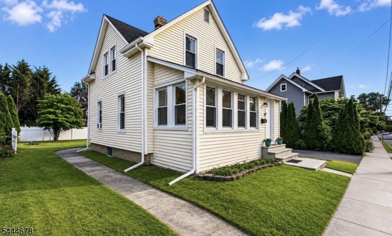 56 Bergen Ave
