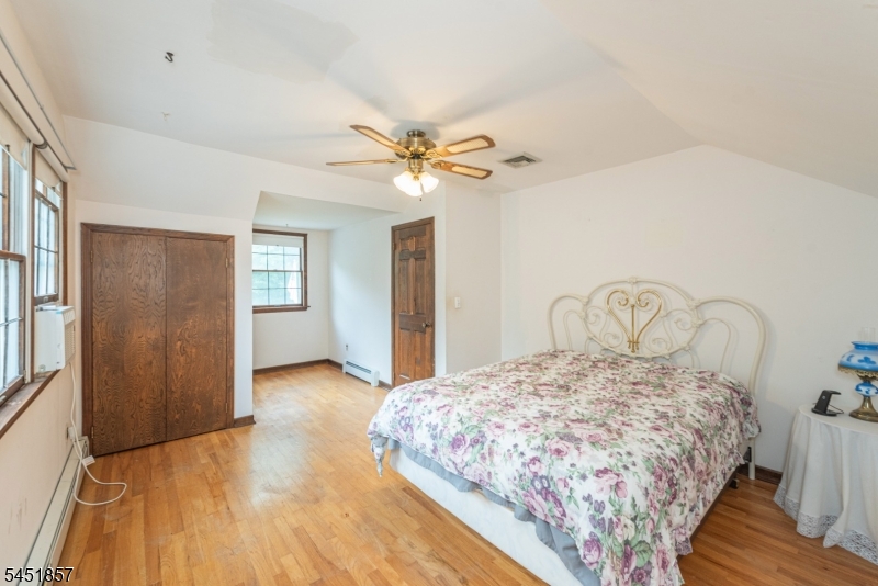 28 Church Rd