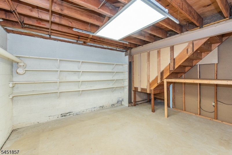 28 Church Rd
