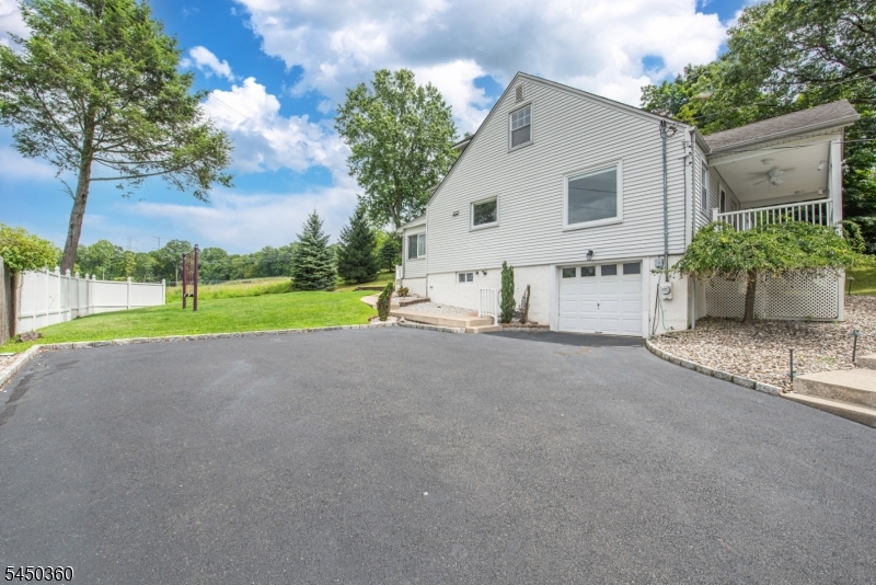 345 Bowden Rd