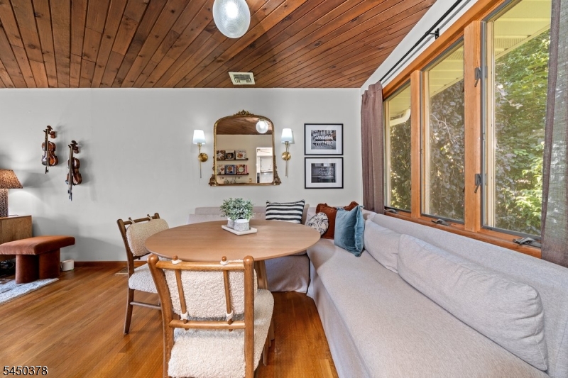 519 Old Boonton Rd