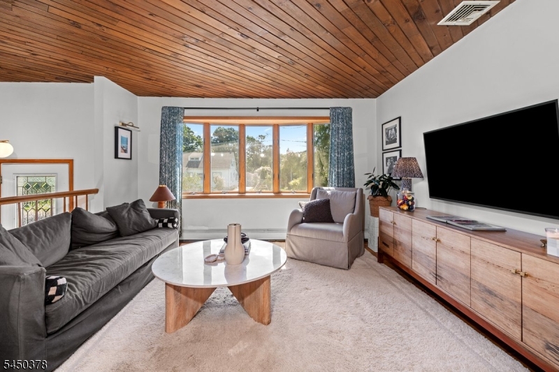 519 Old Boonton Rd