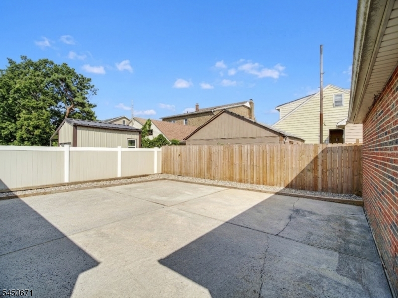 21 N 18th St