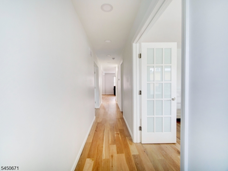 21 N 18th St