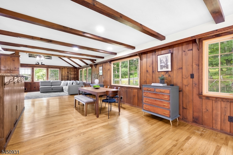 248 Johnston Dr