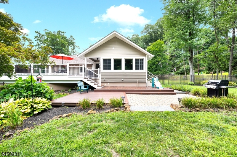 248 Johnston Dr