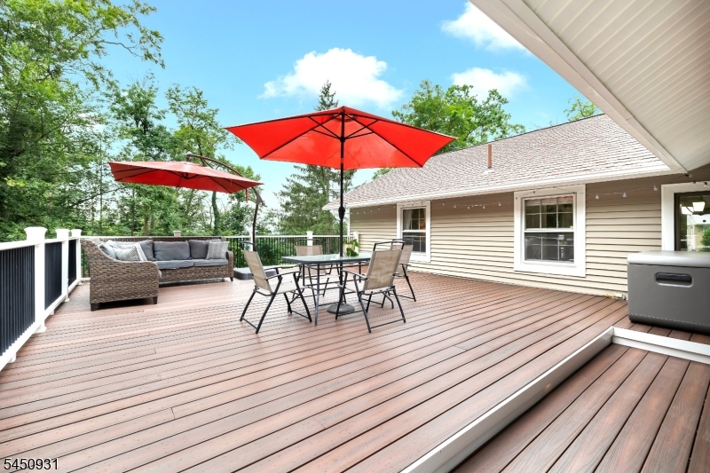 248 Johnston Dr