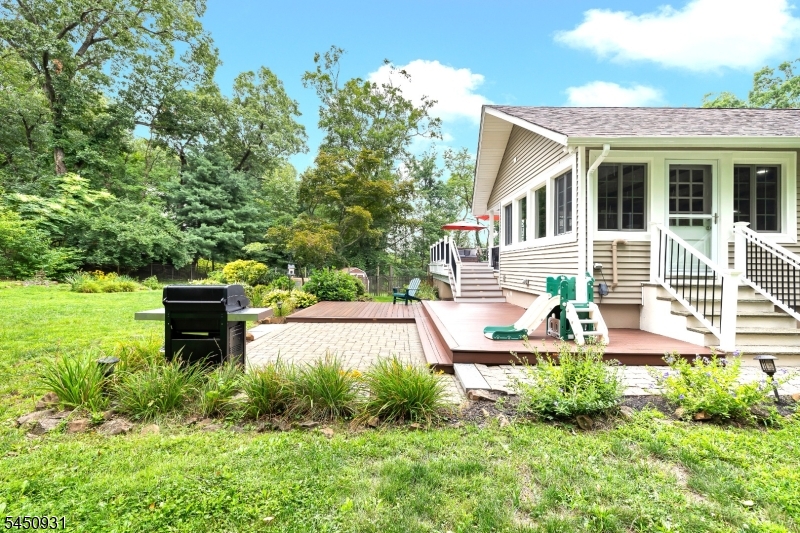 248 Johnston Dr