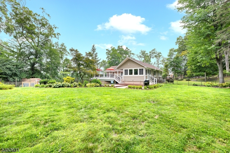 248 Johnston Dr
